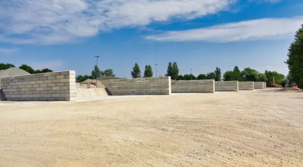 Fundamenty: bloczki czy lany beton? Wybierz mądrze! Porównanie eksperta